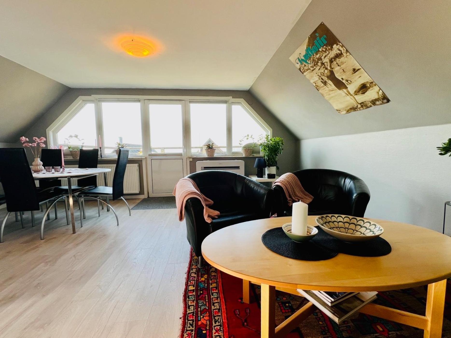 Penthouse-Laegenhet Med Tva Sovrum & Terass Med Havsutsikt Molle Ngoại thất bức ảnh