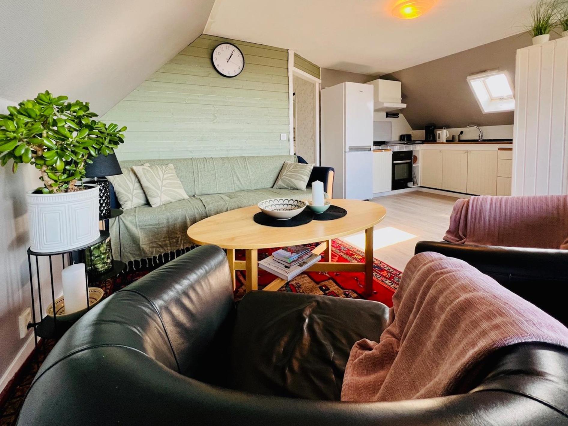 Penthouse-Laegenhet Med Tva Sovrum & Terass Med Havsutsikt Molle Ngoại thất bức ảnh